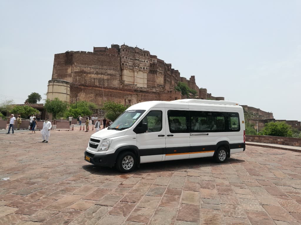 Force Urbania Traveller hire with driver for group tours in India